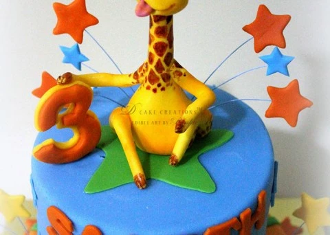 Baby Giraffe Cake