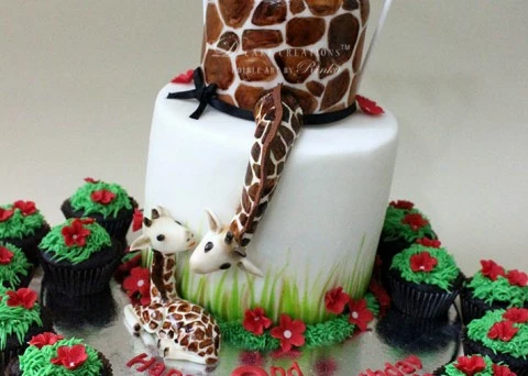 Mom & Baby Giraffe Cake